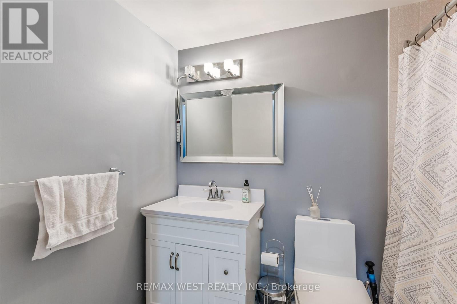 904 - 130 Neptune Drive, Toronto, Ontario  M6A 1X5 - Photo 31 - C12574518
