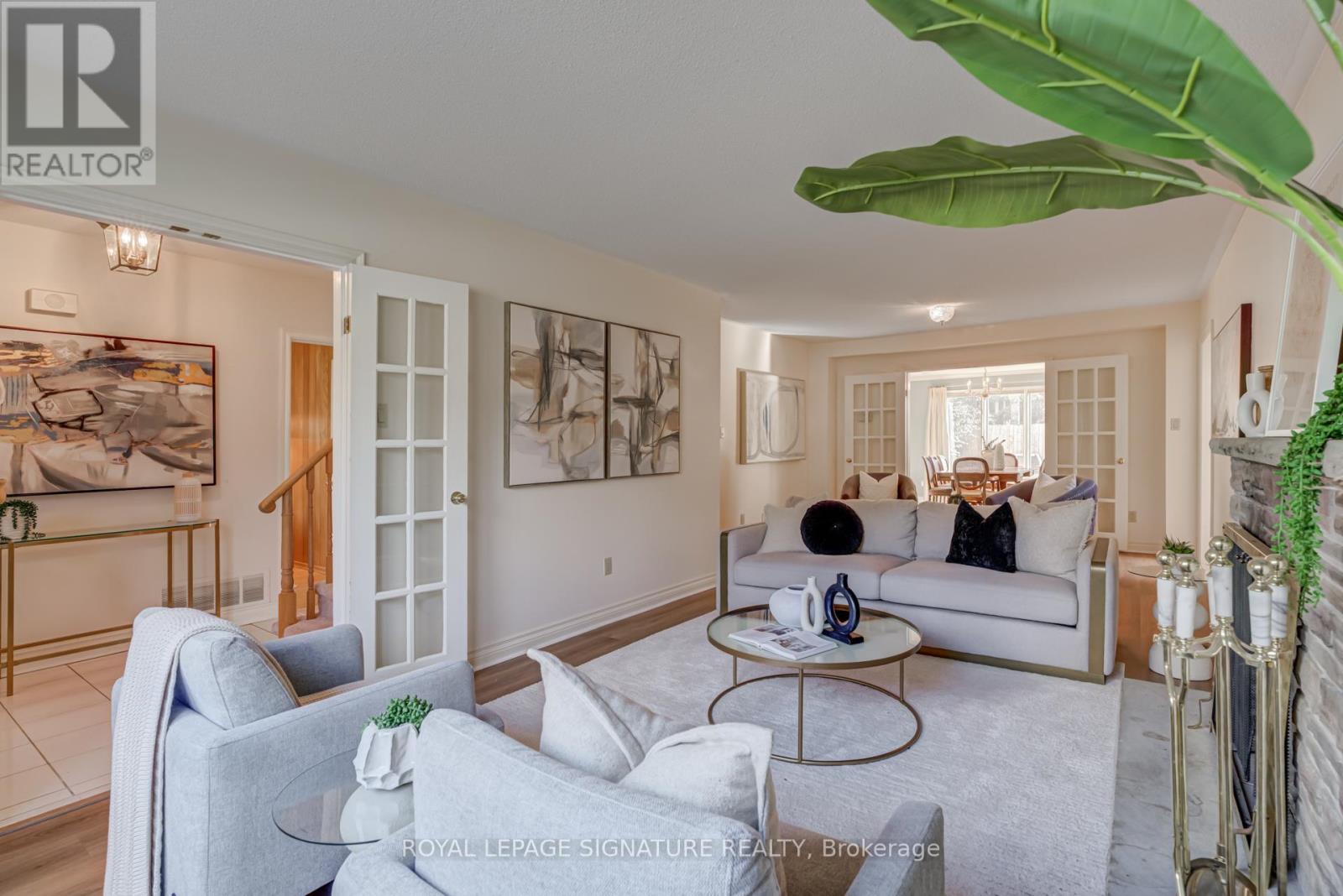 43 Davean Drive, Toronto, Ontario  M2L 2R6 - Photo 3 - C12574546