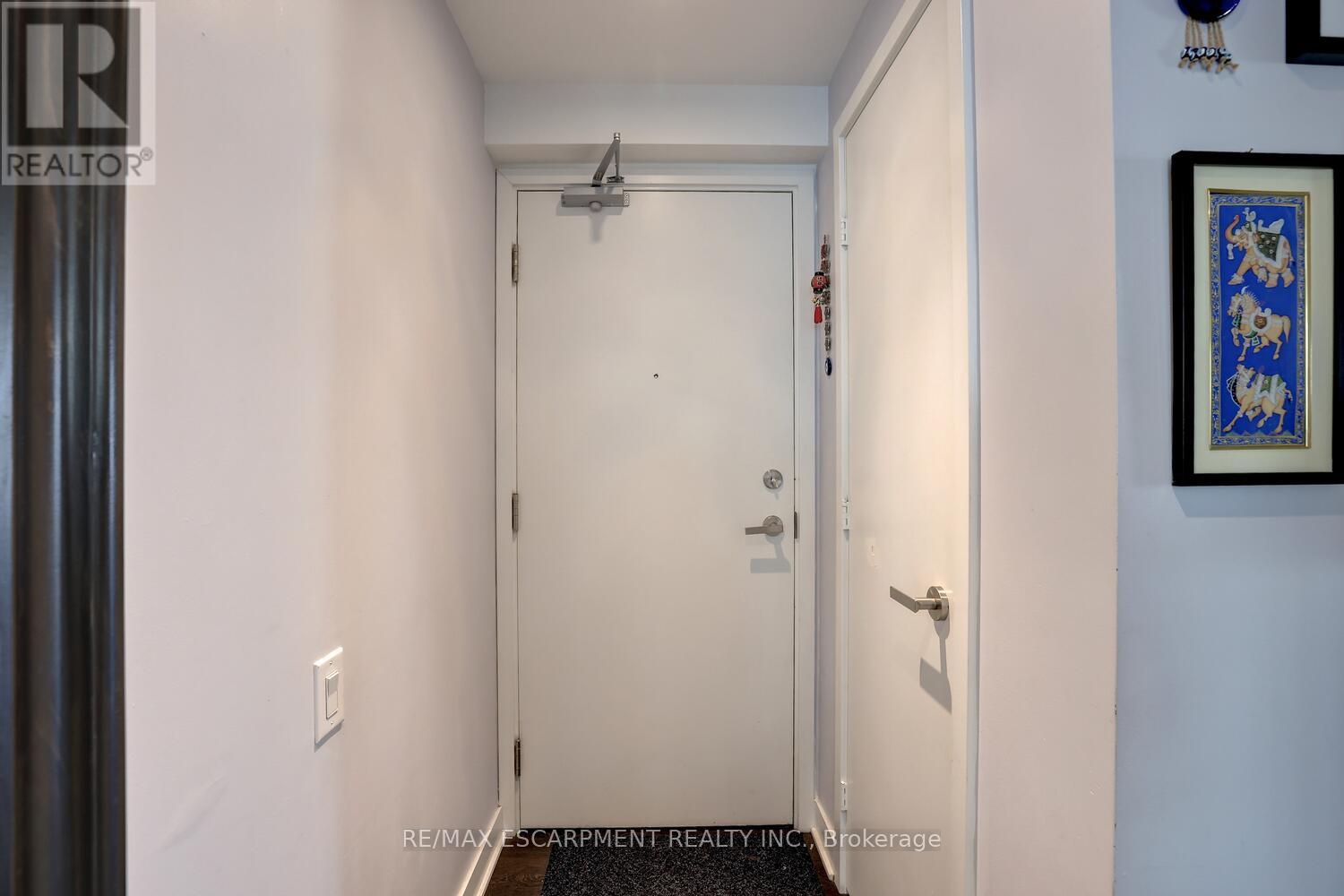 1809 - 15 Grenville Street N, Toronto, Ontario  M4Y 1A1 - Photo 10 - C12574578