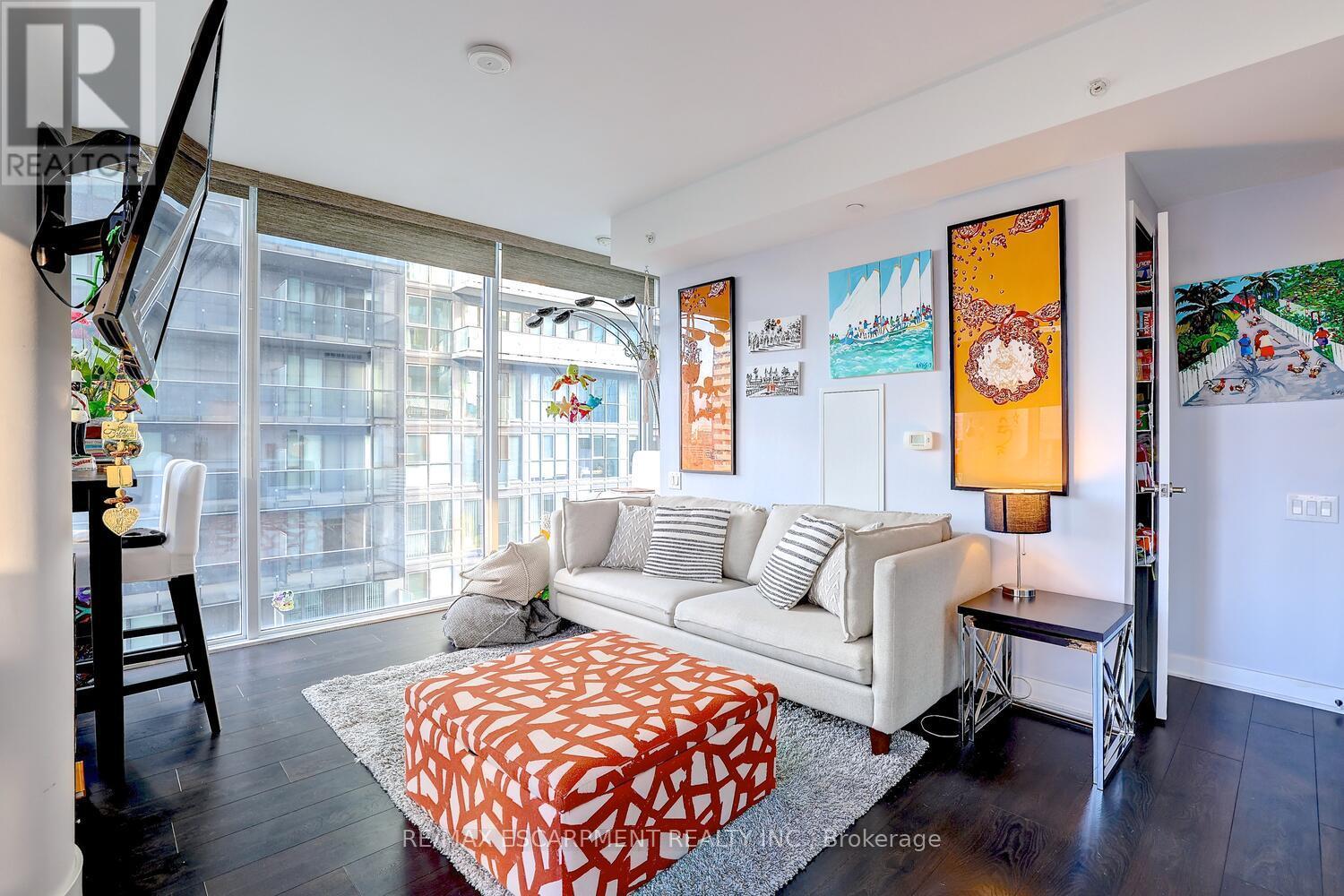 1809 - 15 Grenville Street N, Toronto, Ontario  M4Y 1A1 - Photo 12 - C12574578