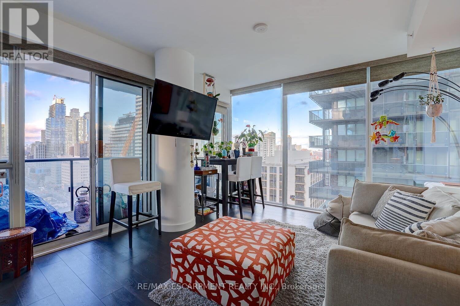 1809 - 15 Grenville Street N, Toronto, Ontario  M4Y 1A1 - Photo 14 - C12574578