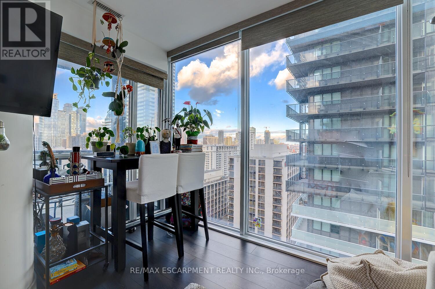 1809 - 15 Grenville Street N, Toronto, Ontario  M4Y 1A1 - Photo 15 - C12574578