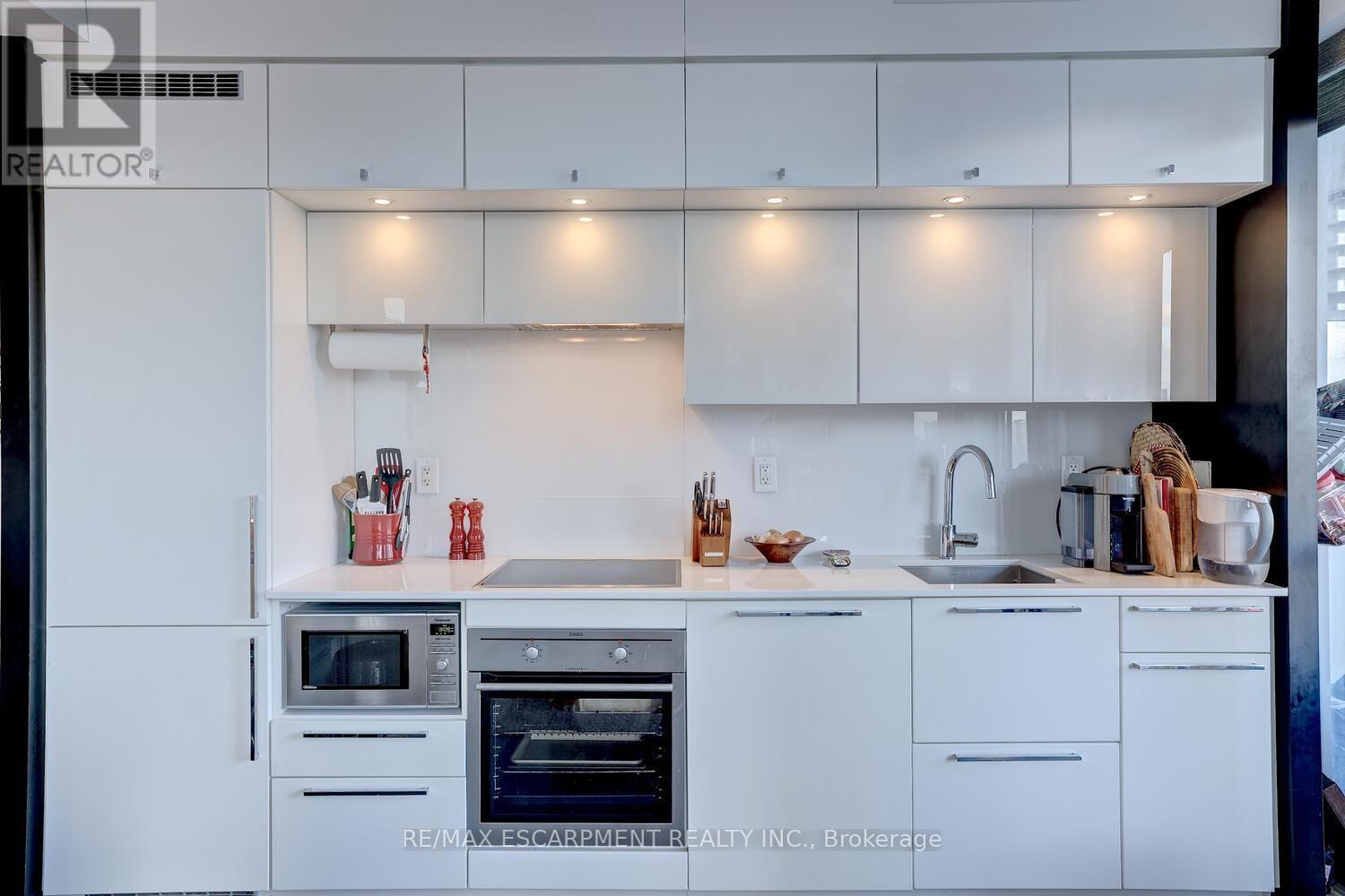 1809 - 15 Grenville Street N, Toronto, Ontario  M4Y 1A1 - Photo 19 - C12574578