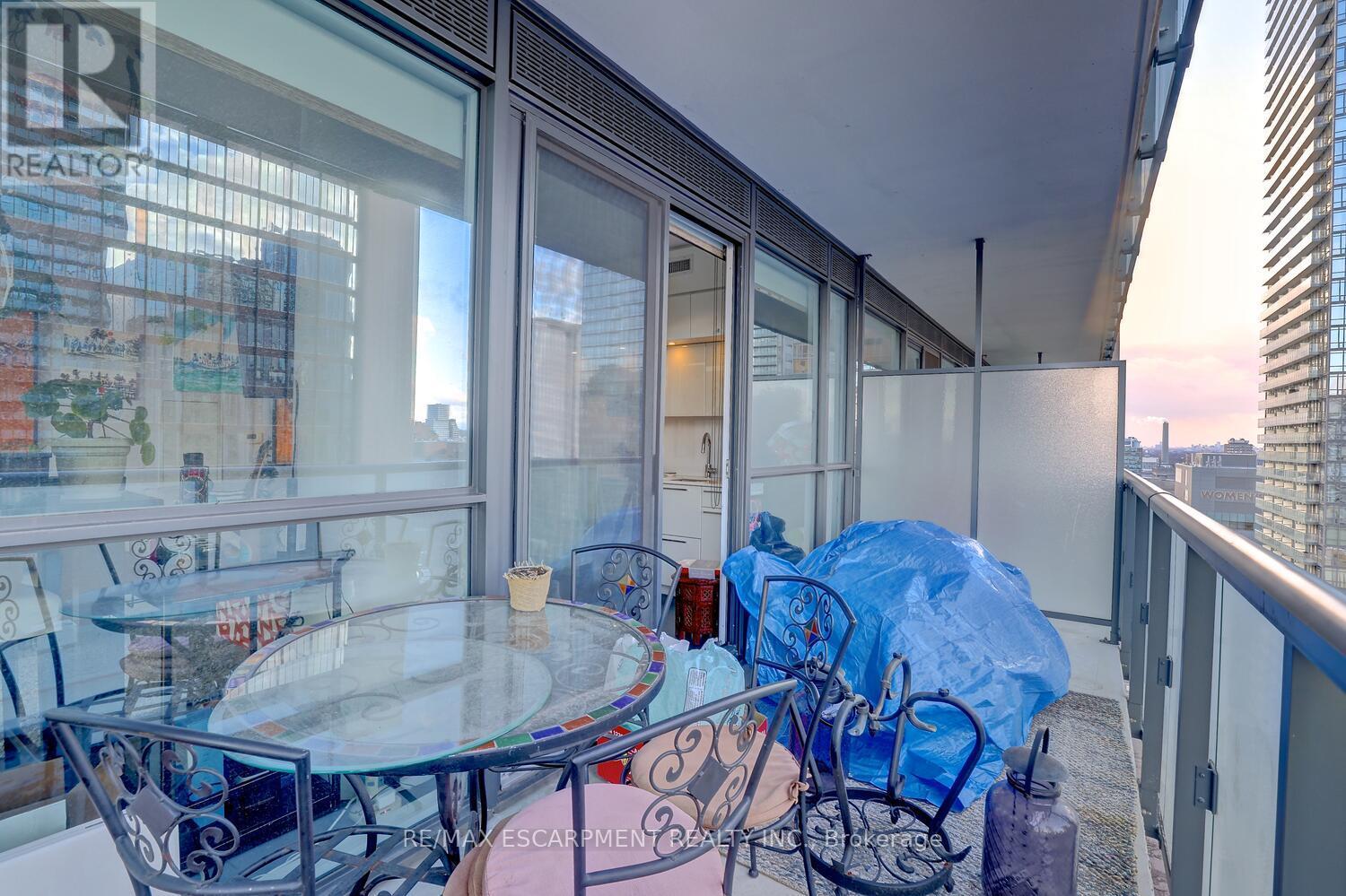 1809 - 15 Grenville Street N, Toronto, Ontario  M4Y 1A1 - Photo 22 - C12574578