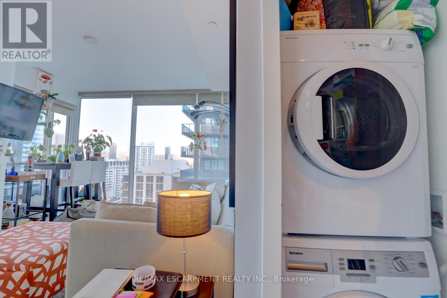 1809 - 15 Grenville Street N, Toronto, Ontario  M4Y 1A1 - Photo 28 - C12574578