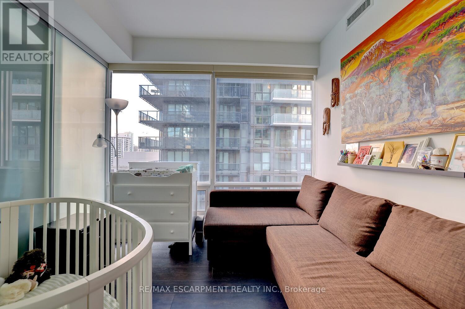 1809 - 15 Grenville Street N, Toronto, Ontario  M4Y 1A1 - Photo 33 - C12574578