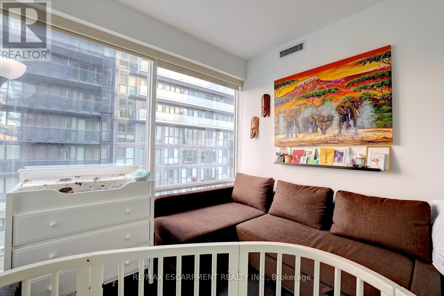 1809 - 15 Grenville Street N, Toronto, Ontario  M4Y 1A1 - Photo 34 - C12574578