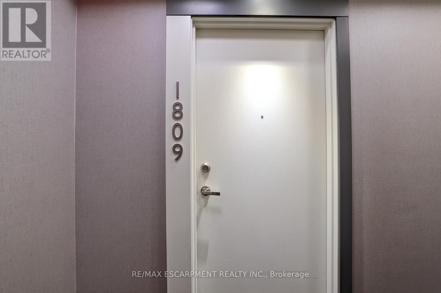 1809 - 15 Grenville Street N, Toronto, Ontario  M4Y 1A1 - Photo 9 - C12574578