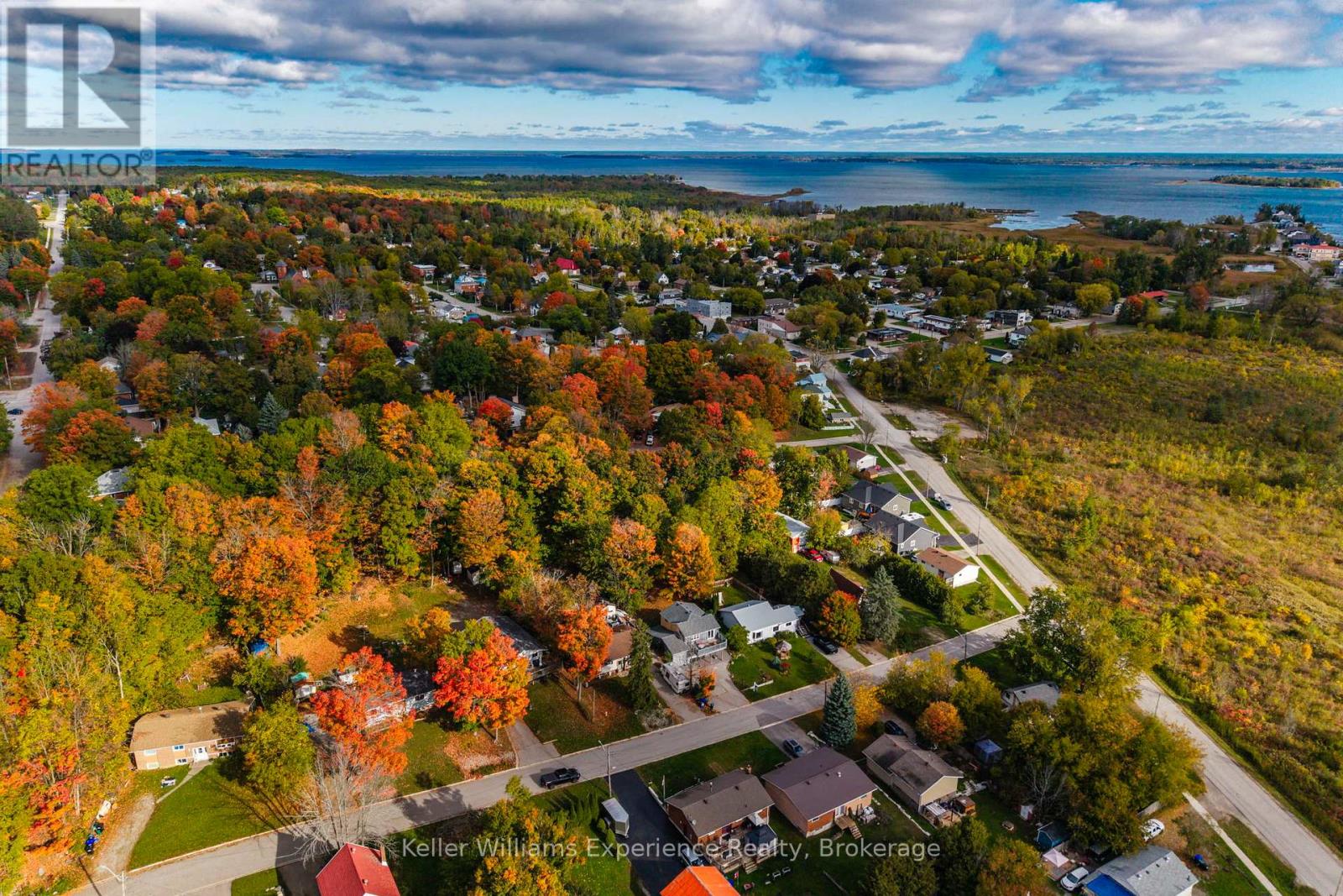 452 Broderick Street, Tay, Ontario  L0K 1R0 - Photo 2 - S12485928