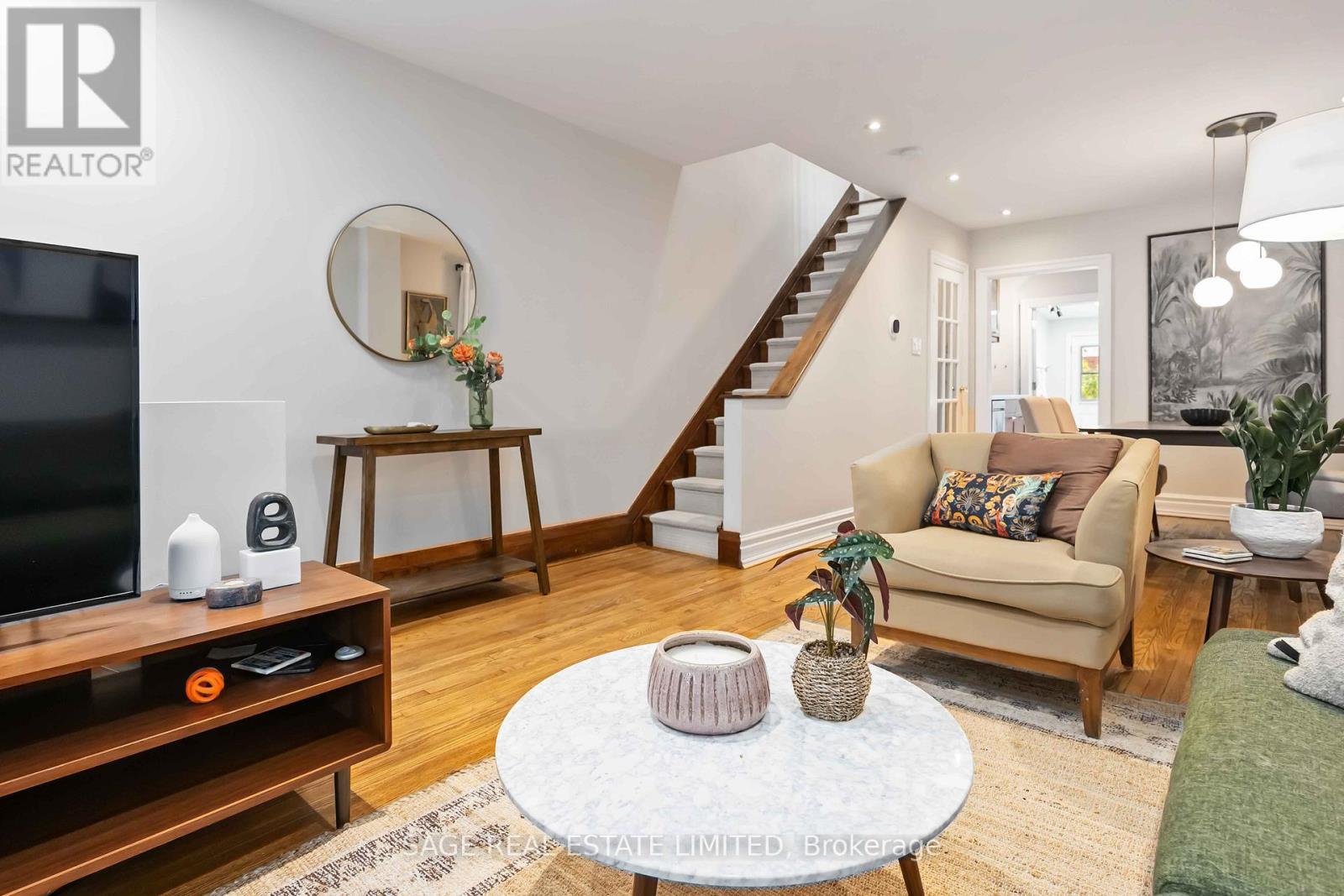 552 Victoria Park Avenue, Toronto, Ontario  M4E 3T5 - Photo 13 - E12574362