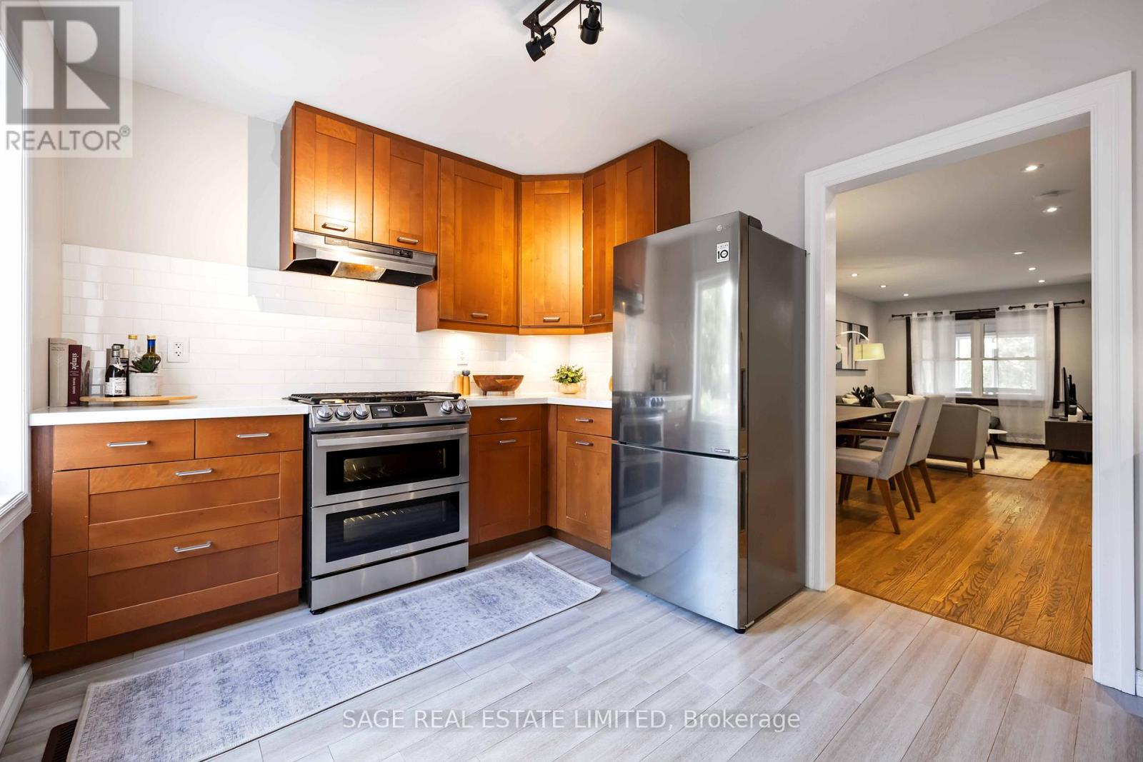 552 Victoria Park Avenue, Toronto, Ontario  M4E 3T5 - Photo 22 - E12574362