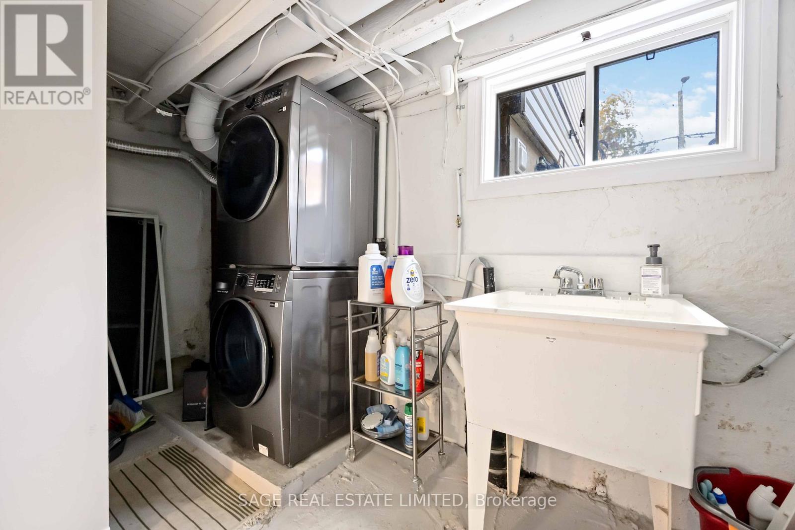 552 Victoria Park Avenue, Toronto, Ontario  M4E 3T5 - Photo 43 - E12574362