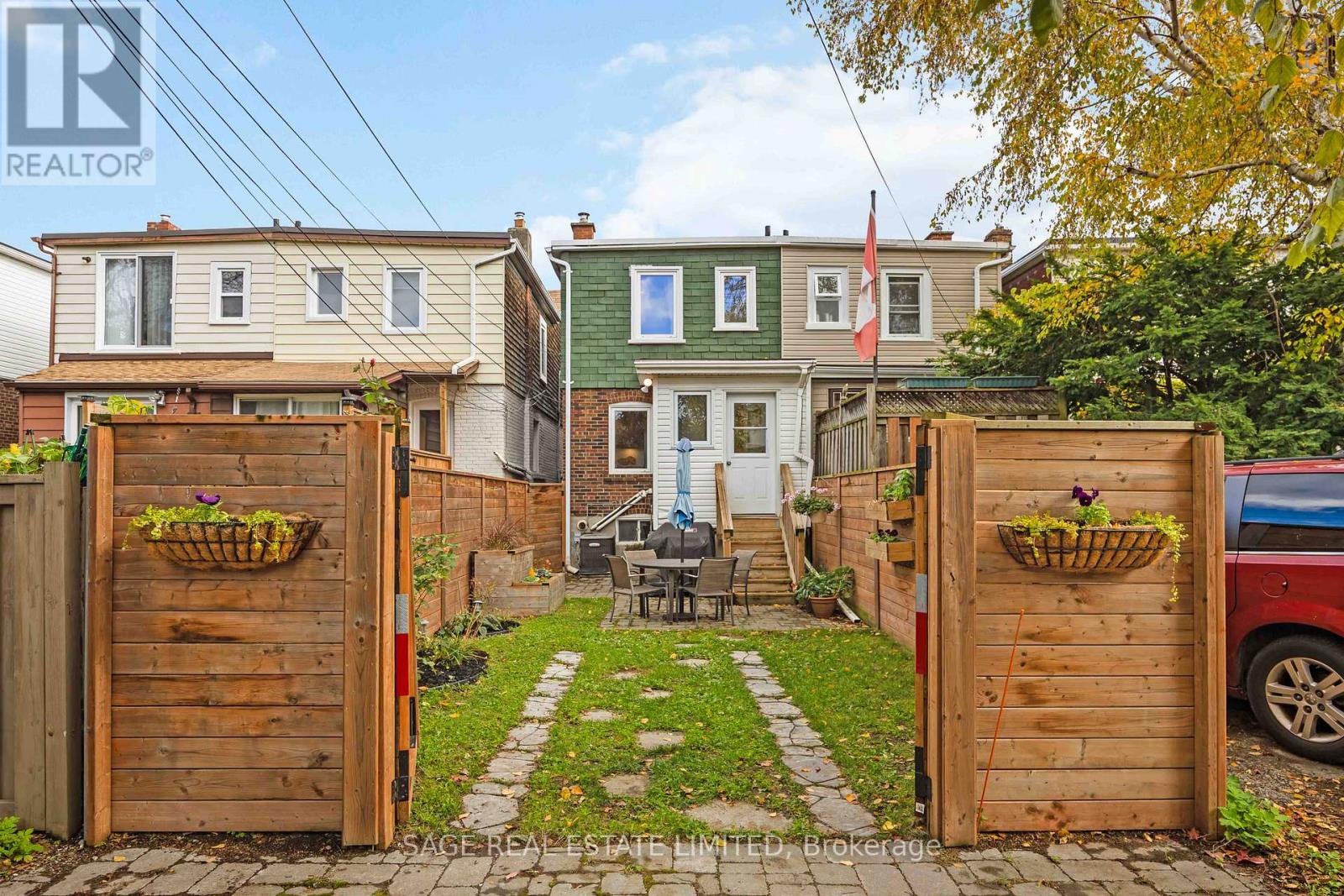 552 Victoria Park Avenue, Toronto, Ontario  M4E 3T5 - Photo 48 - E12574362