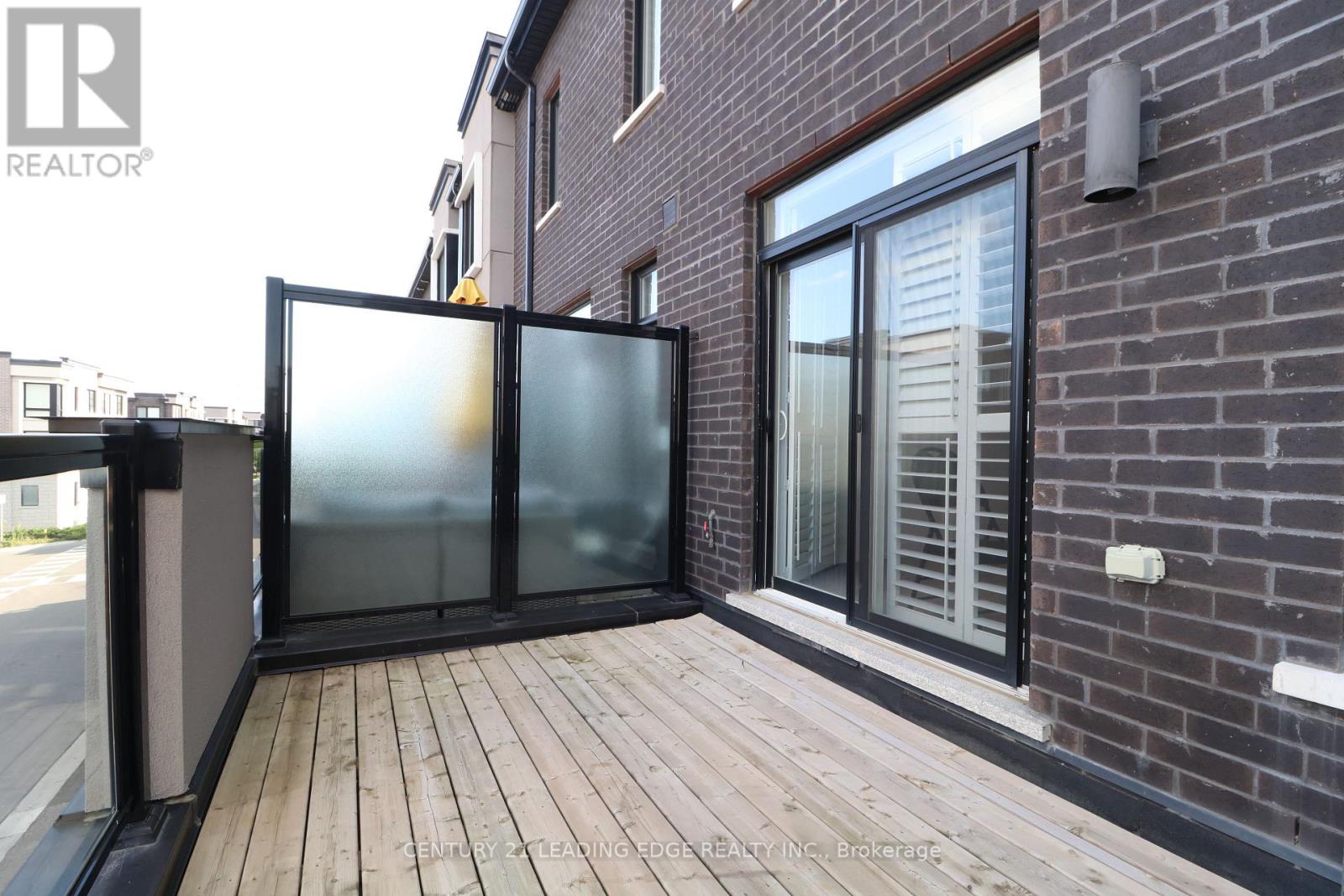 2644 Castlegate Crossing, Pickering, Ontario  L1X 0H8 - Photo 12 - E12574428