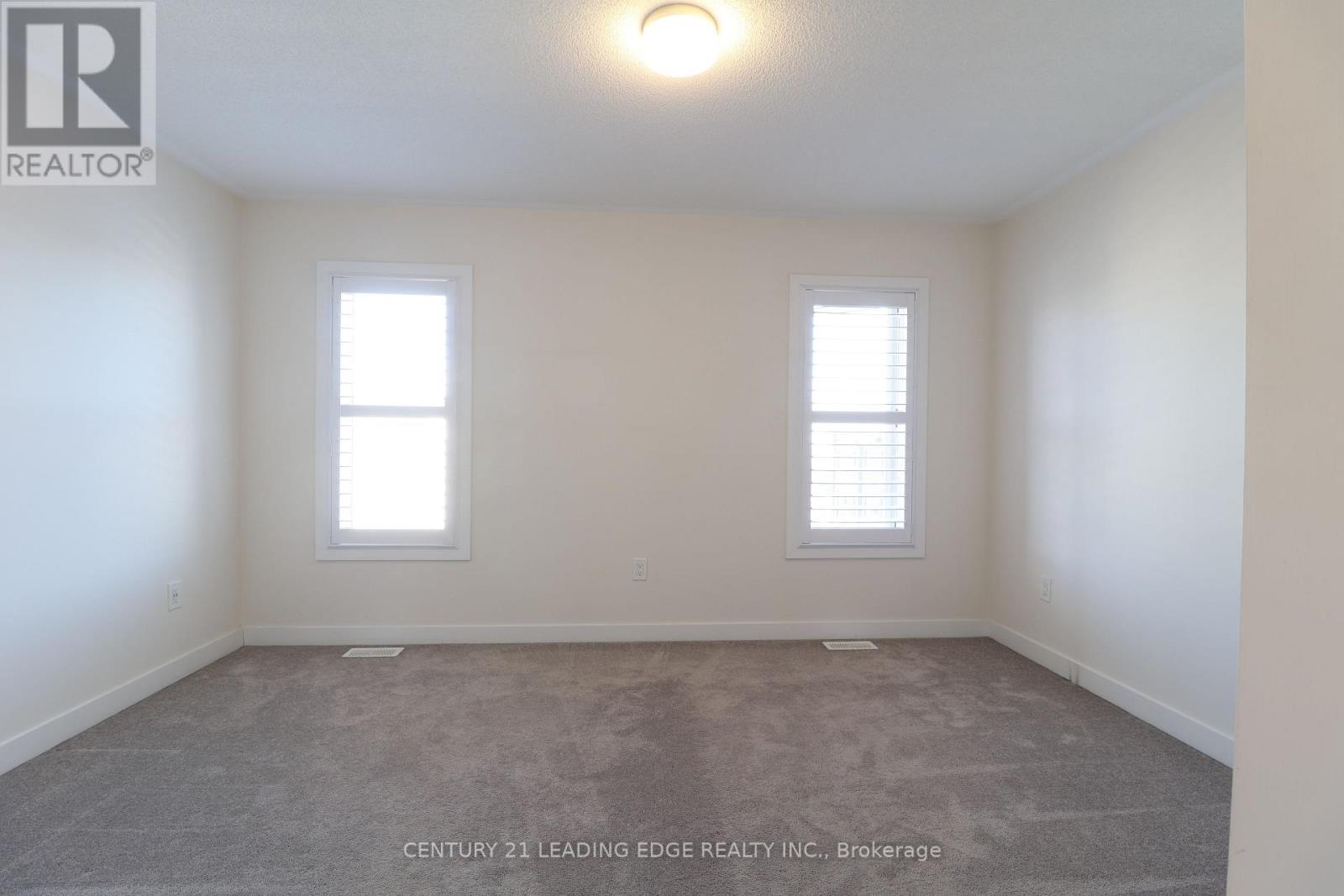 2644 Castlegate Crossing, Pickering, Ontario  L1X 0H8 - Photo 21 - E12574428