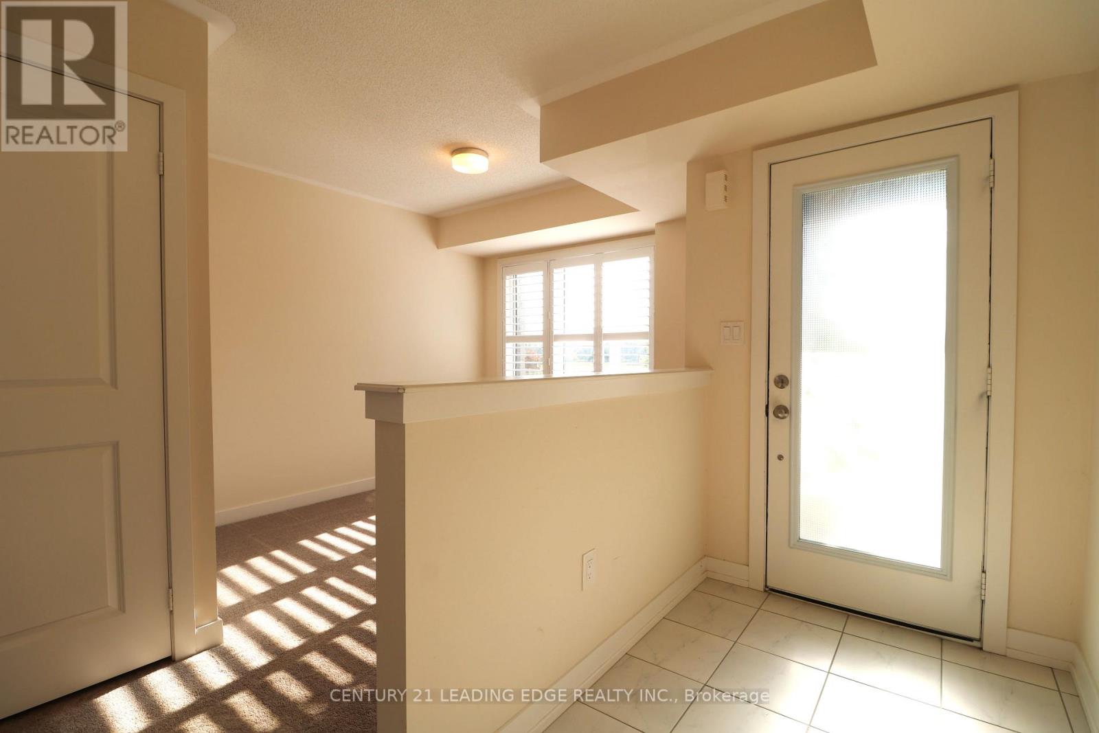 2644 Castlegate Crossing, Pickering, Ontario  L1X 0H8 - Photo 3 - E12574428