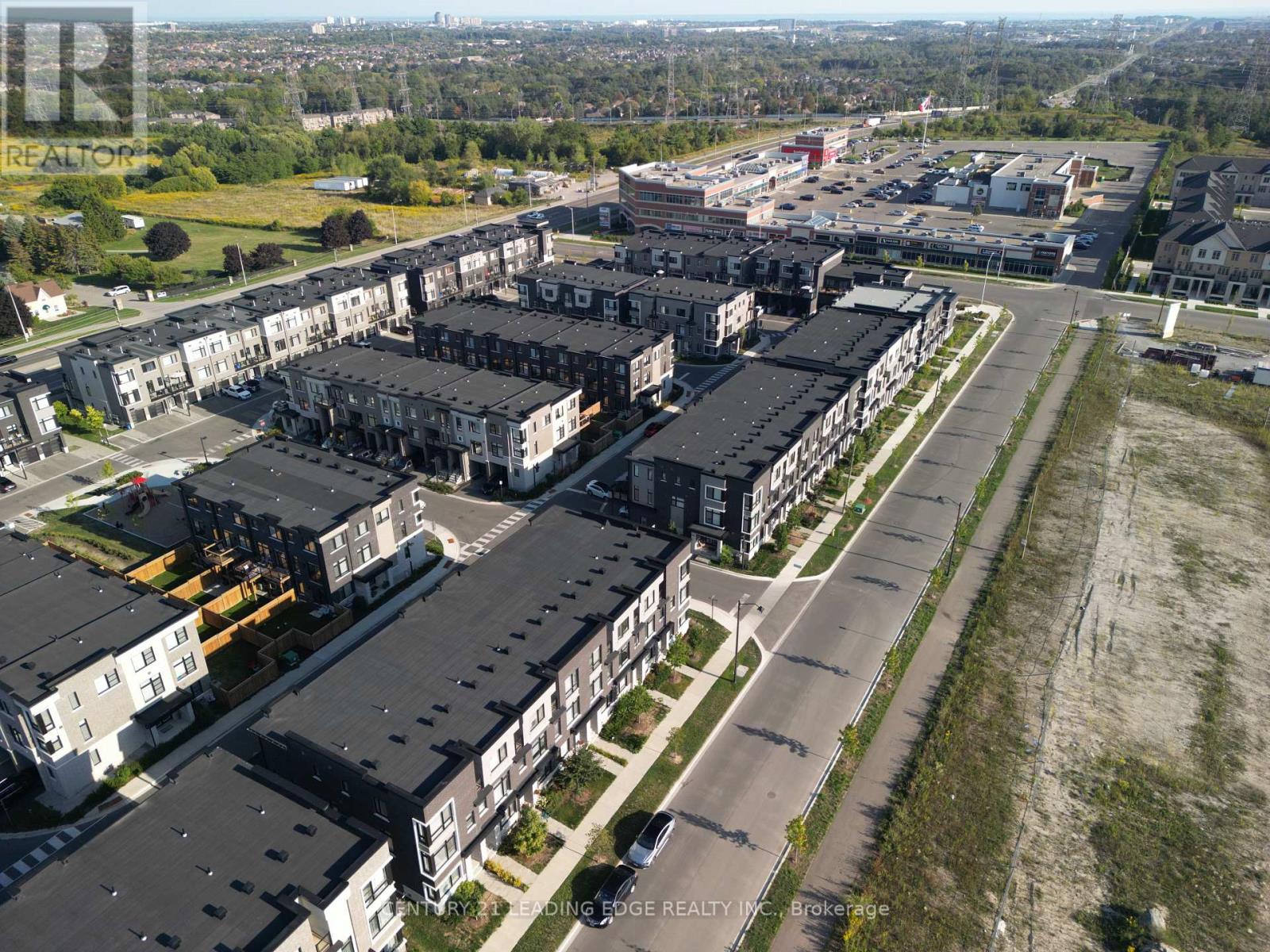 2644 Castlegate Crossing, Pickering, Ontario  L1X 0H8 - Photo 30 - E12574428