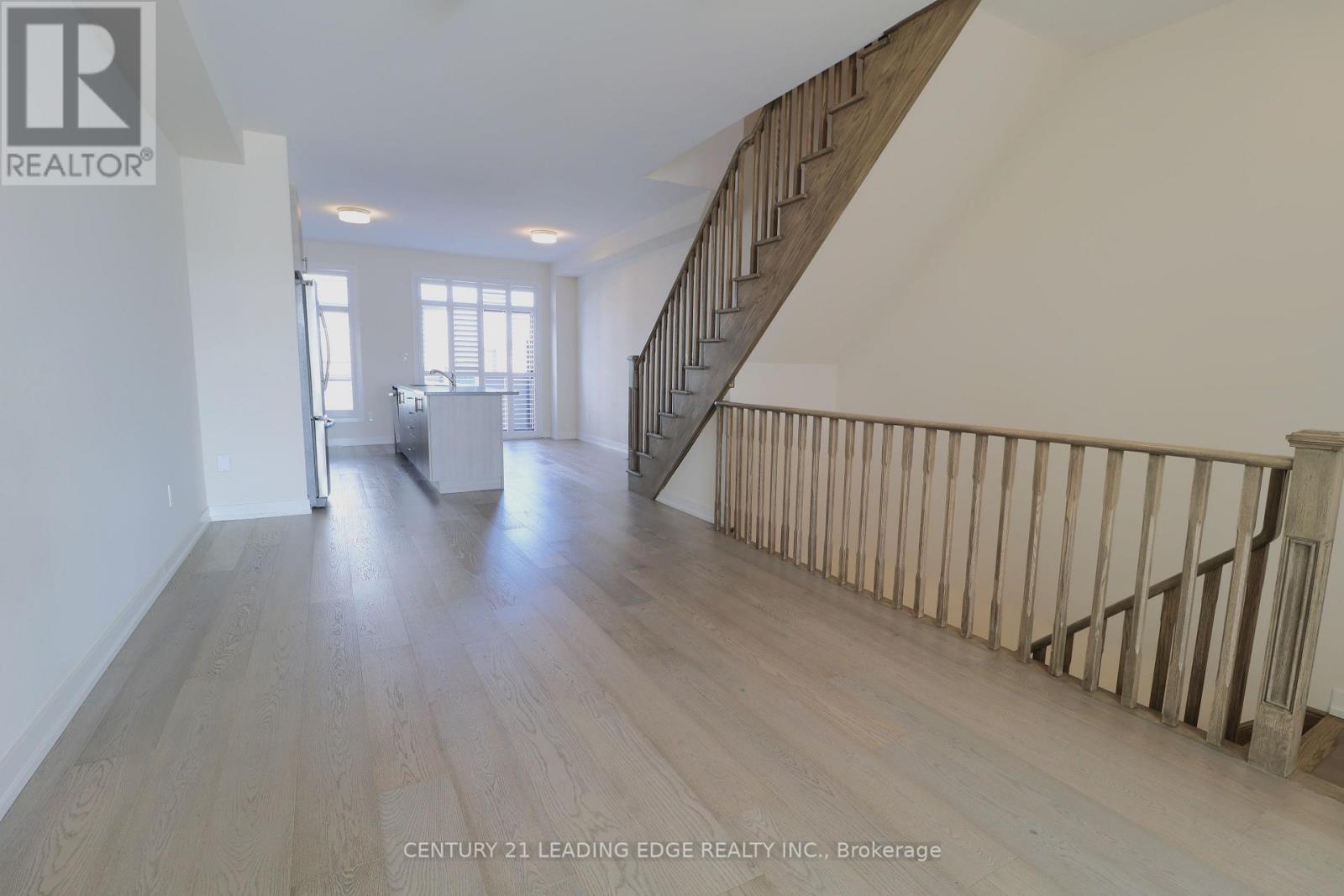 2644 Castlegate Crossing, Pickering, Ontario  L1X 0H8 - Photo 6 - E12574428