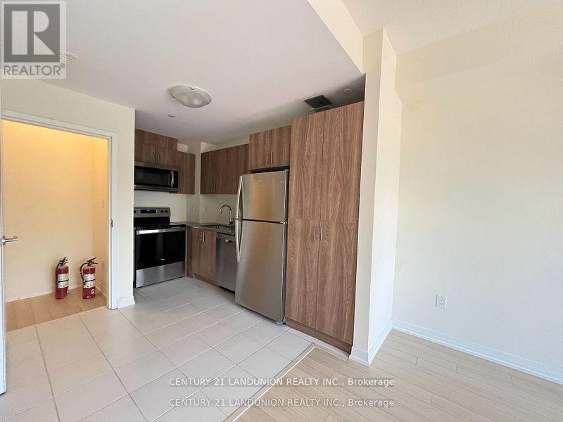 15 - 255 Mclevin Avenue, Toronto, Ontario  M1B 0E8 - Photo 5 - E12574580