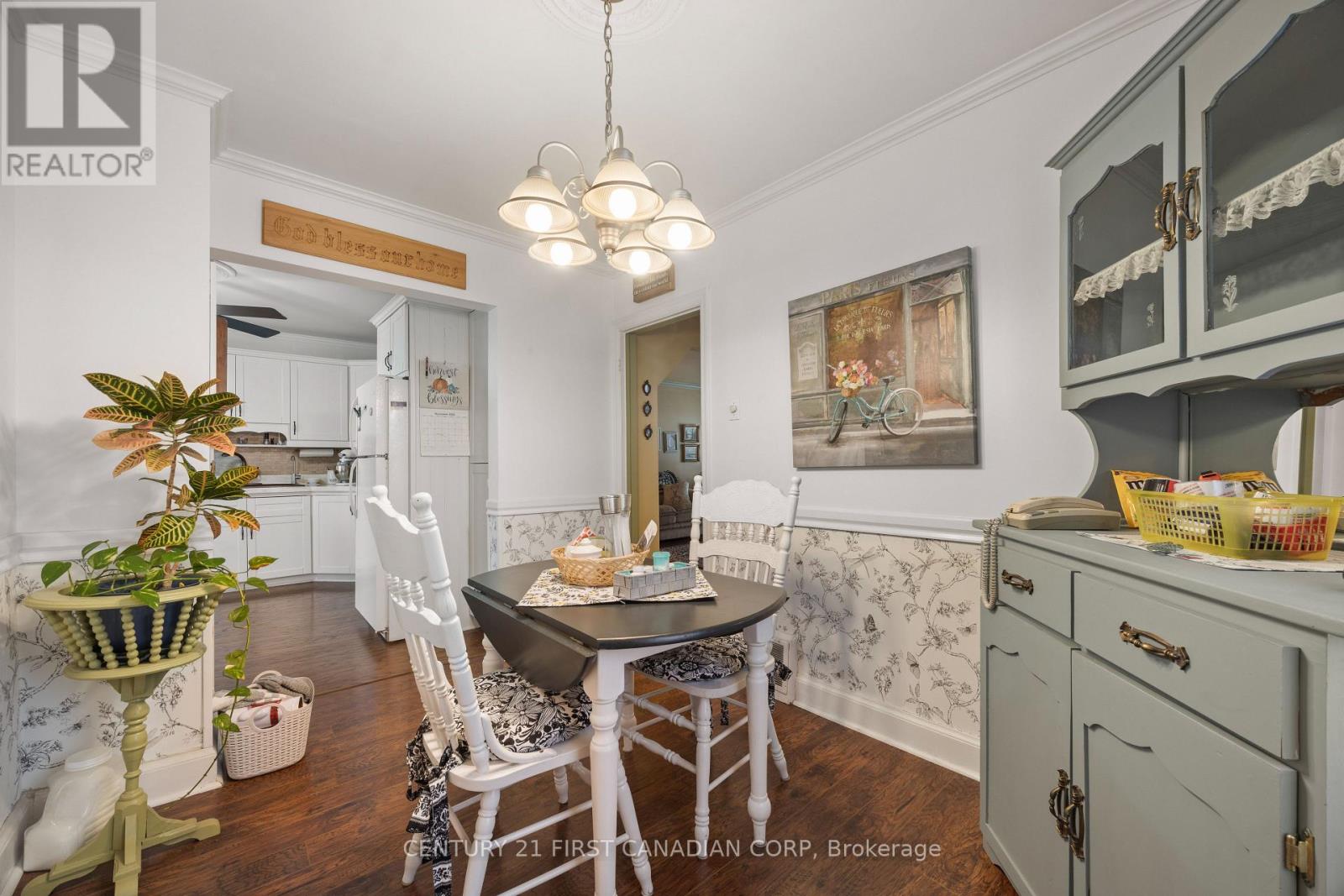 265 Short Avenue, London East, Ontario N5W 1W3 - Photo 12 - X12562182