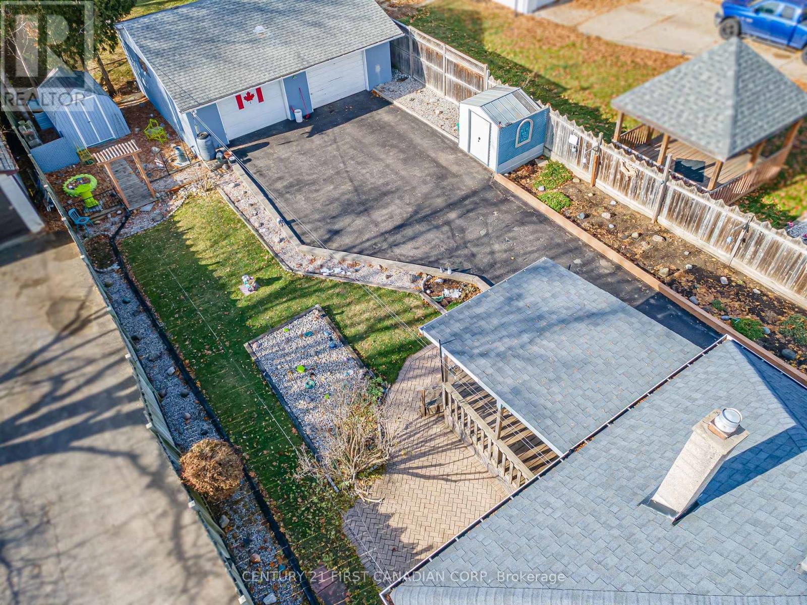 265 Short Avenue, London East, Ontario N5W 1W3 - Photo 46 - X12562182