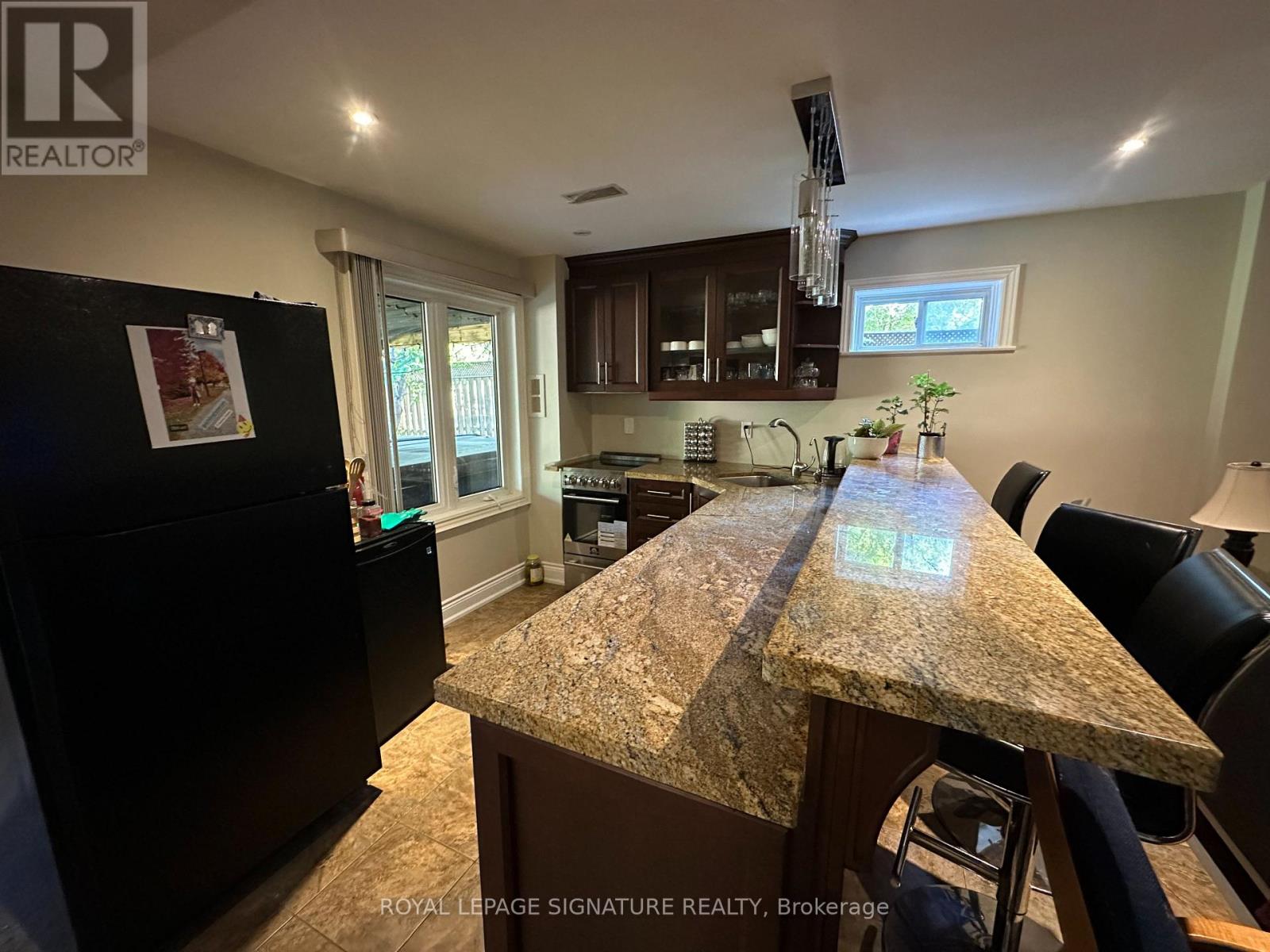 Lower - 30 Knole Haven Drive, Aurora, Ontario  L4G 6L3 - Photo 4 - N12574326