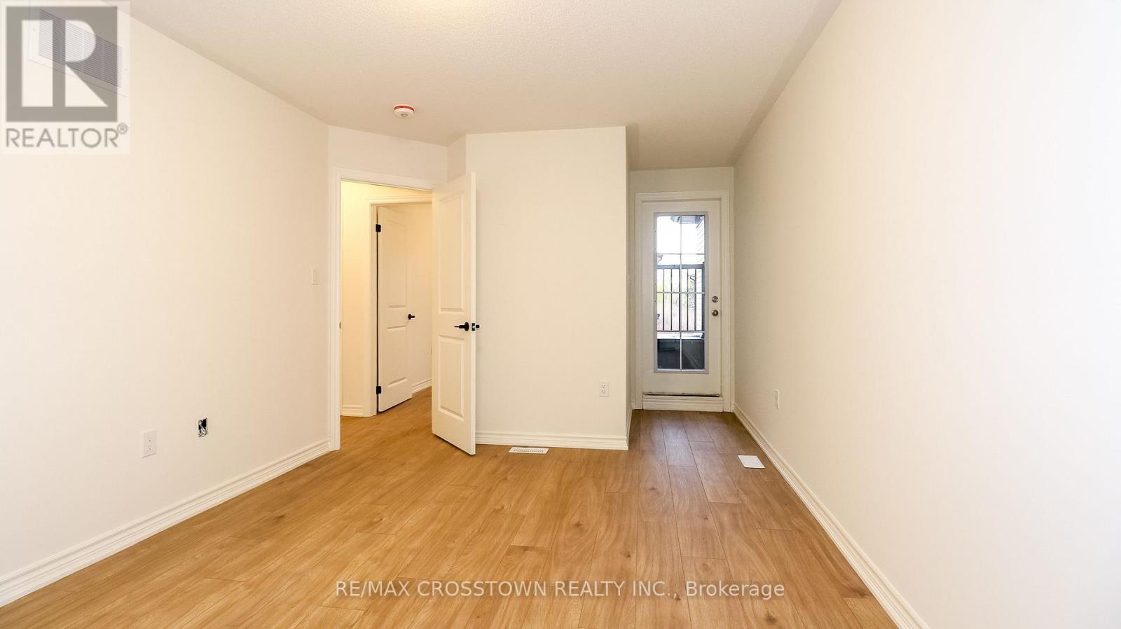 Unit 18 - 2029 Matteer Court, Innisfil, Ontario  L9S 4T9 - Photo 18 - N12574352