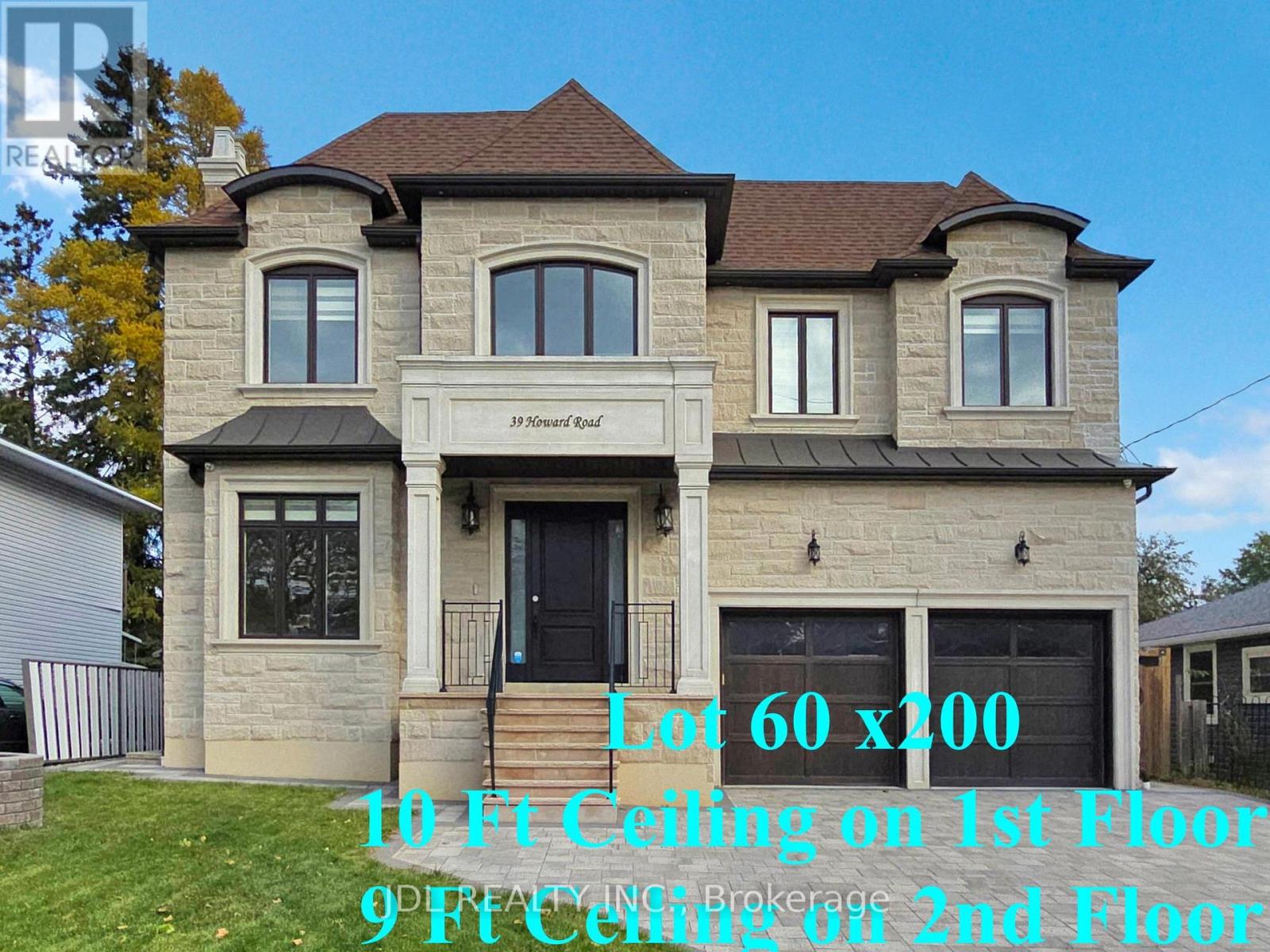 39 HOWARD ROAD, Newmarket, Ontario
