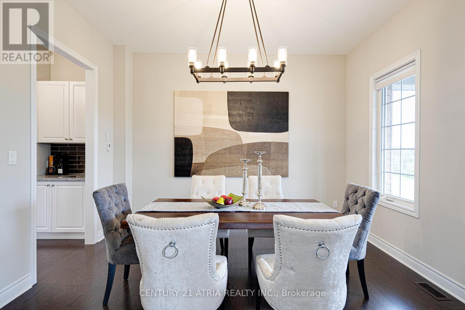 19 Match Point Court, Aurora, Ontario  L4G 3J1 - Photo 11 - N12574416