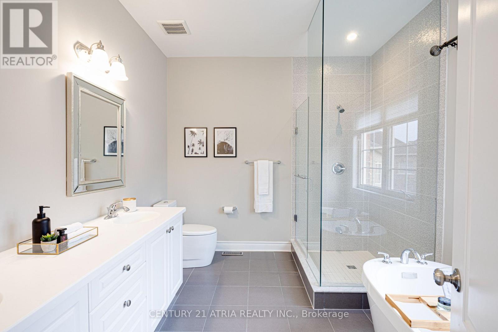 19 Match Point Court, Aurora, Ontario  L4G 3J1 - Photo 20 - N12574416