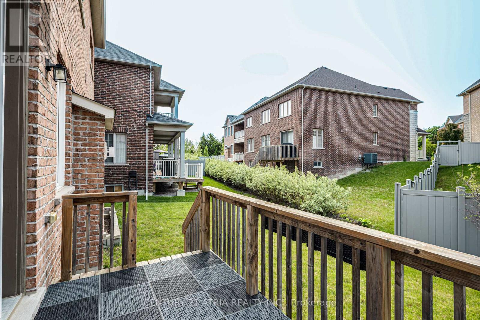 19 Match Point Court, Aurora, Ontario  L4G 3J1 - Photo 37 - N12574416