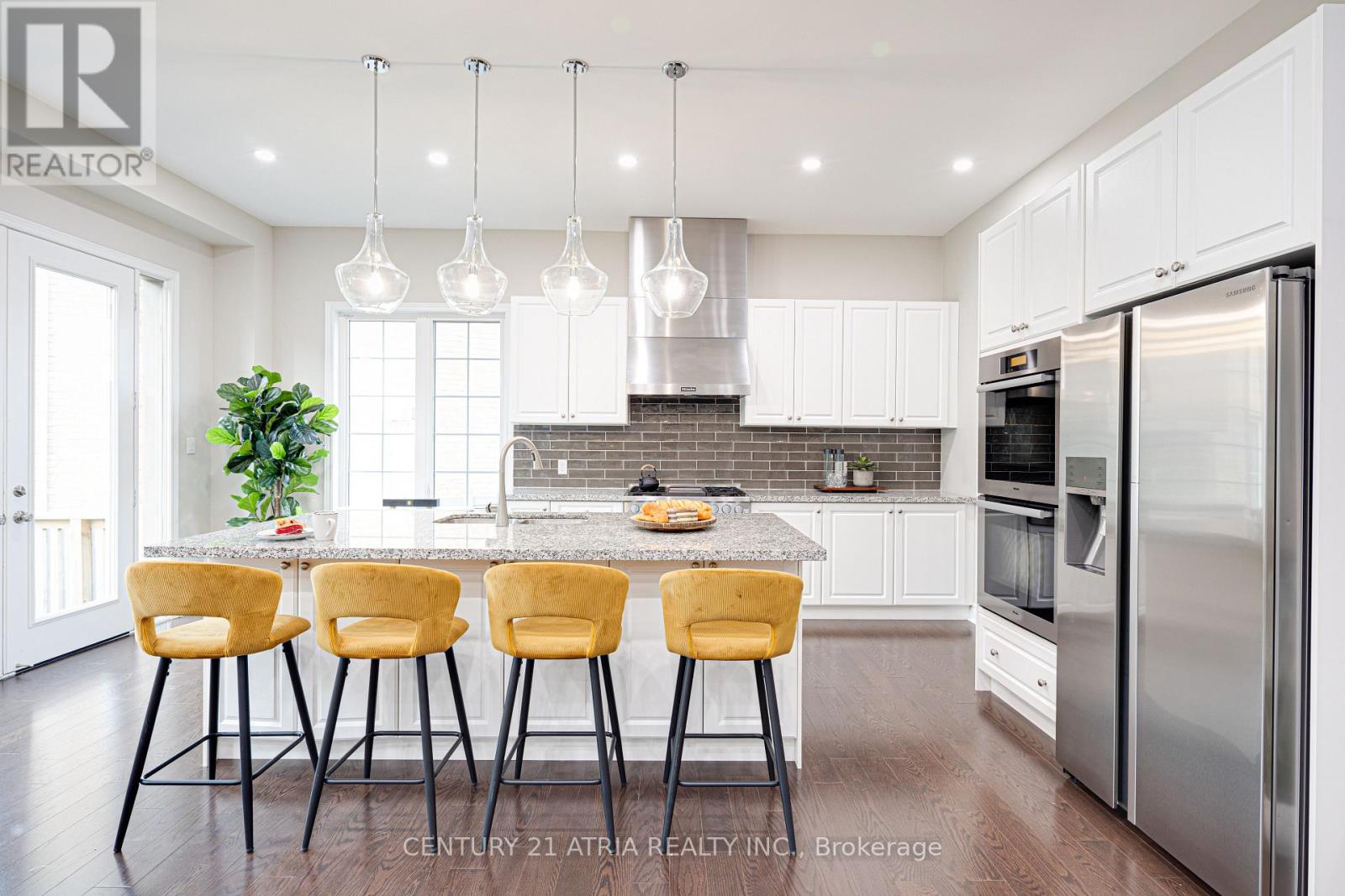 19 Match Point Court, Aurora, Ontario  L4G 3J1 - Photo 5 - N12574416