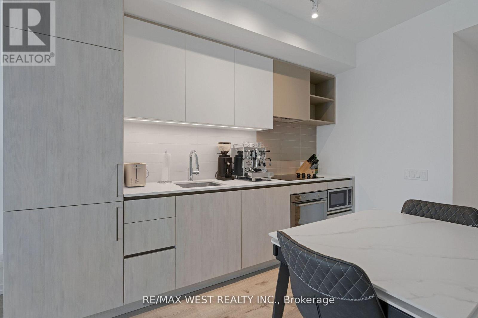 2203 - 7890 Jane Street, Vaughan, Ontario  L4K 0K9 - Photo 12 - N12574422