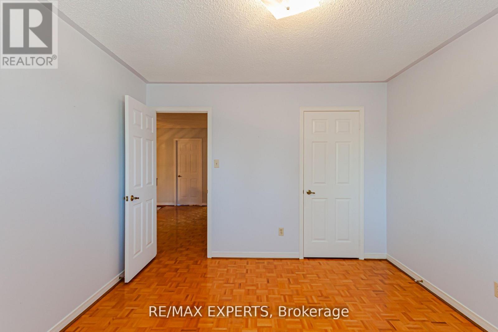 100 Nimbus Place, Vaughan, Ontario  L4L 1Z7 - Photo 14 - N12574508