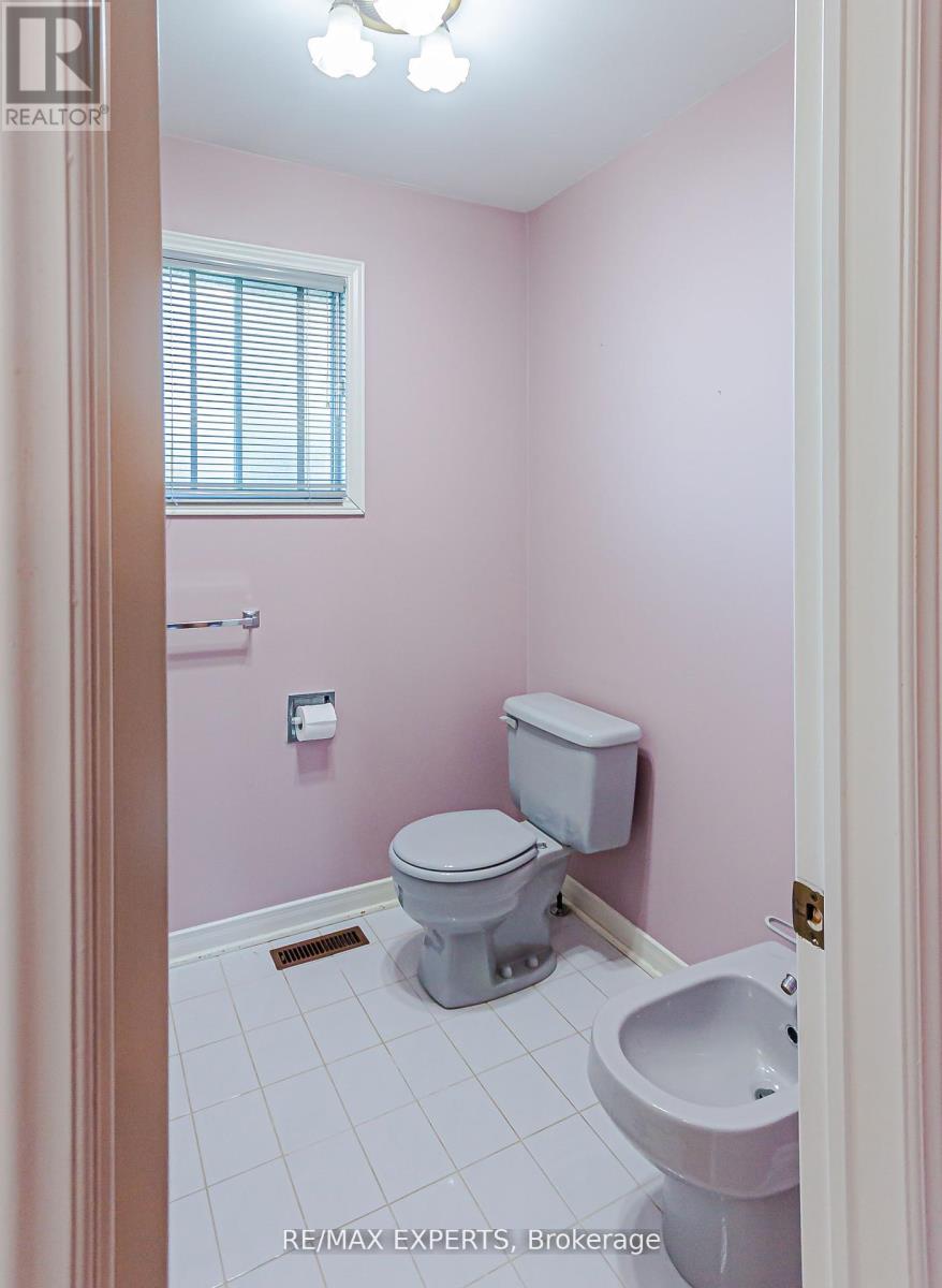 100 Nimbus Place, Vaughan, Ontario  L4L 1Z7 - Photo 20 - N12574508