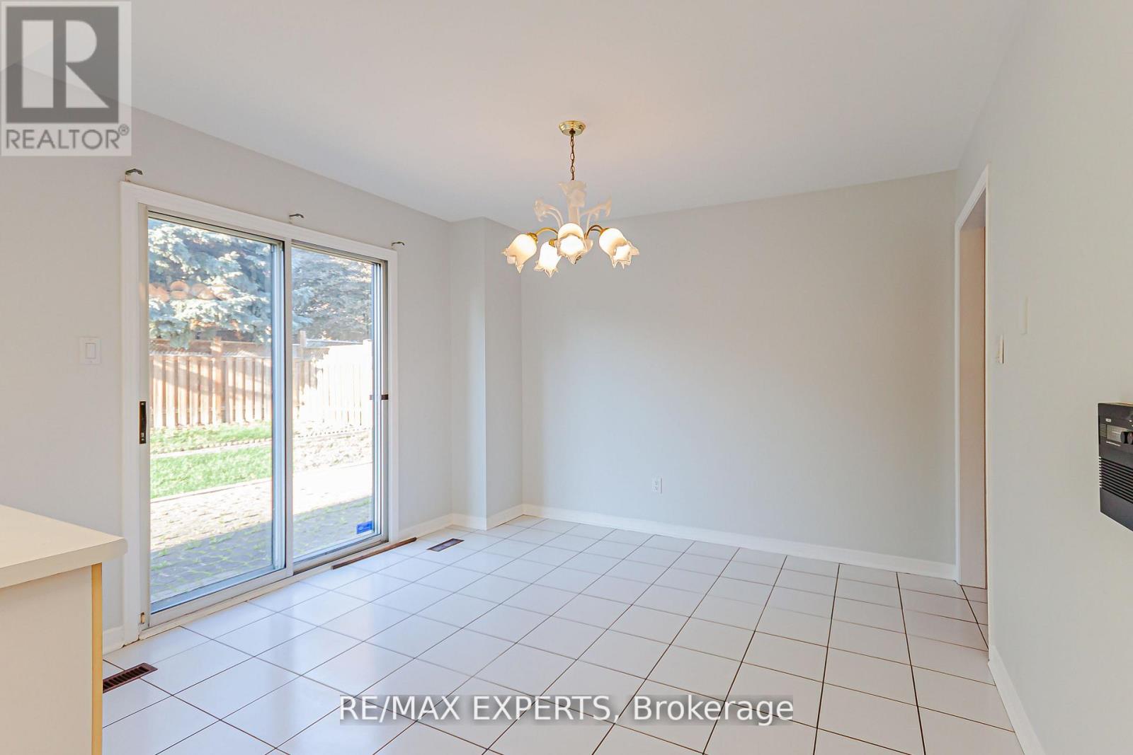 100 Nimbus Place, Vaughan, Ontario  L4L 1Z7 - Photo 21 - N12574508