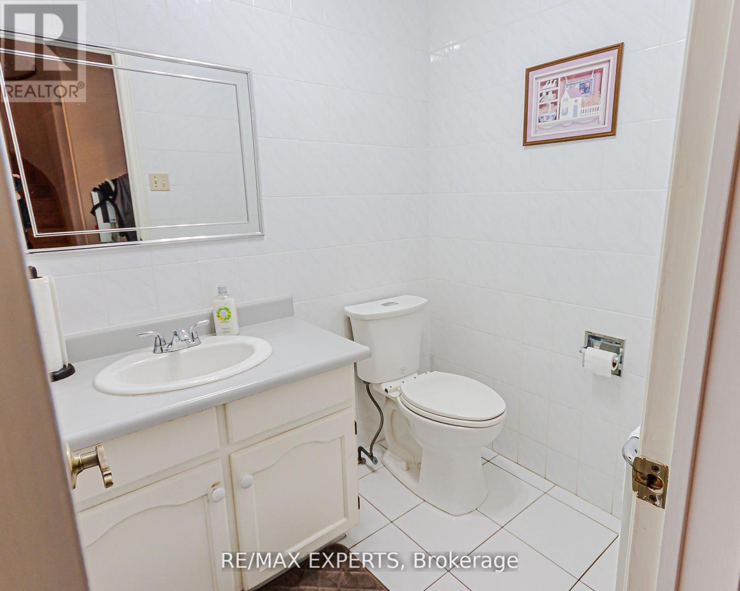 100 Nimbus Place, Vaughan, Ontario  L4L 1Z7 - Photo 24 - N12574508