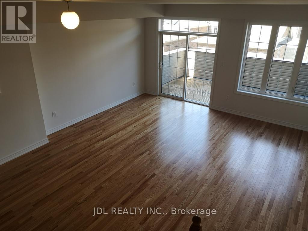 35 Jaffna Lane, Markham, Ontario  L6C 0X7 - Photo 4 - N12574520