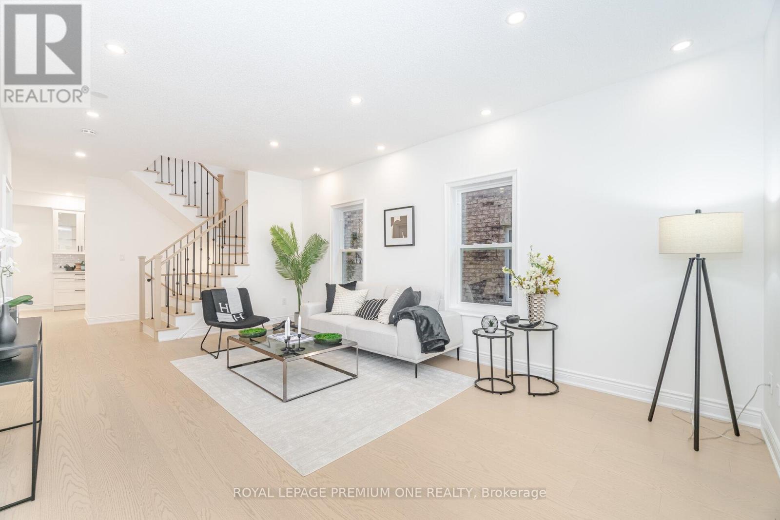 224 Hollywood Hill Circle, Vaughan, Ontario  L4H 2P7 - Photo 10 - N12574566