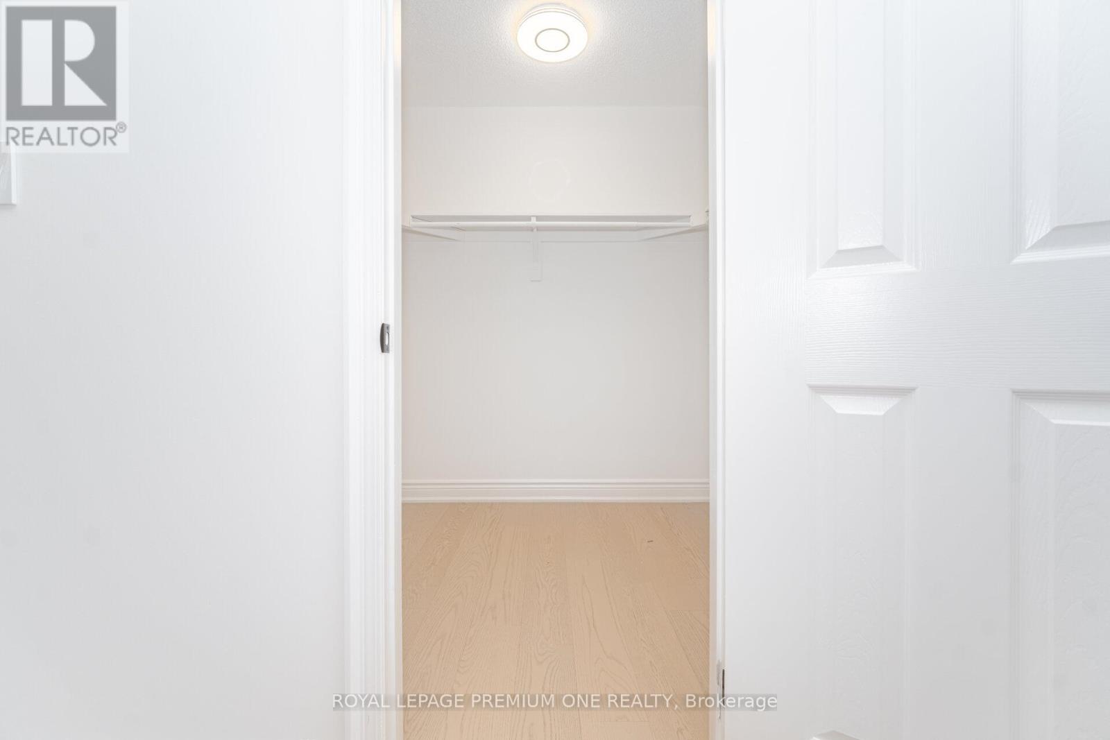 224 Hollywood Hill Circle, Vaughan, Ontario  L4H 2P7 - Photo 33 - N12574566