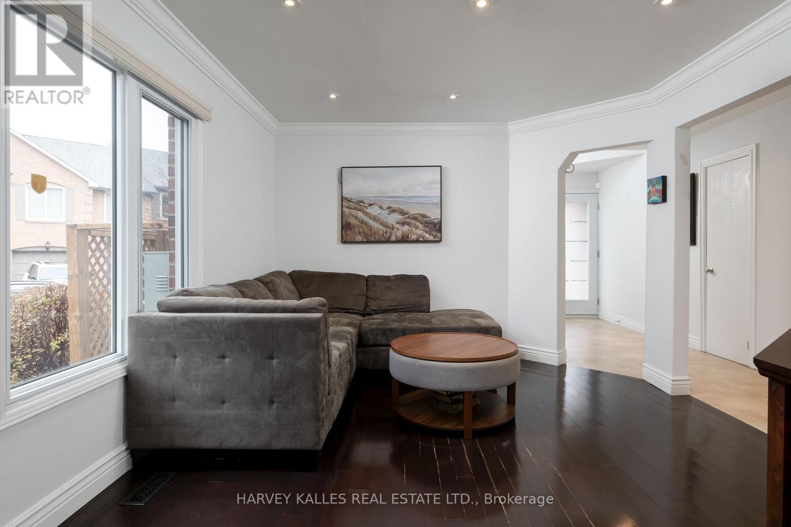 14 Beaumont Place, Vaughan, Ontario  L4J 4X2 - Photo 5 - N12574574