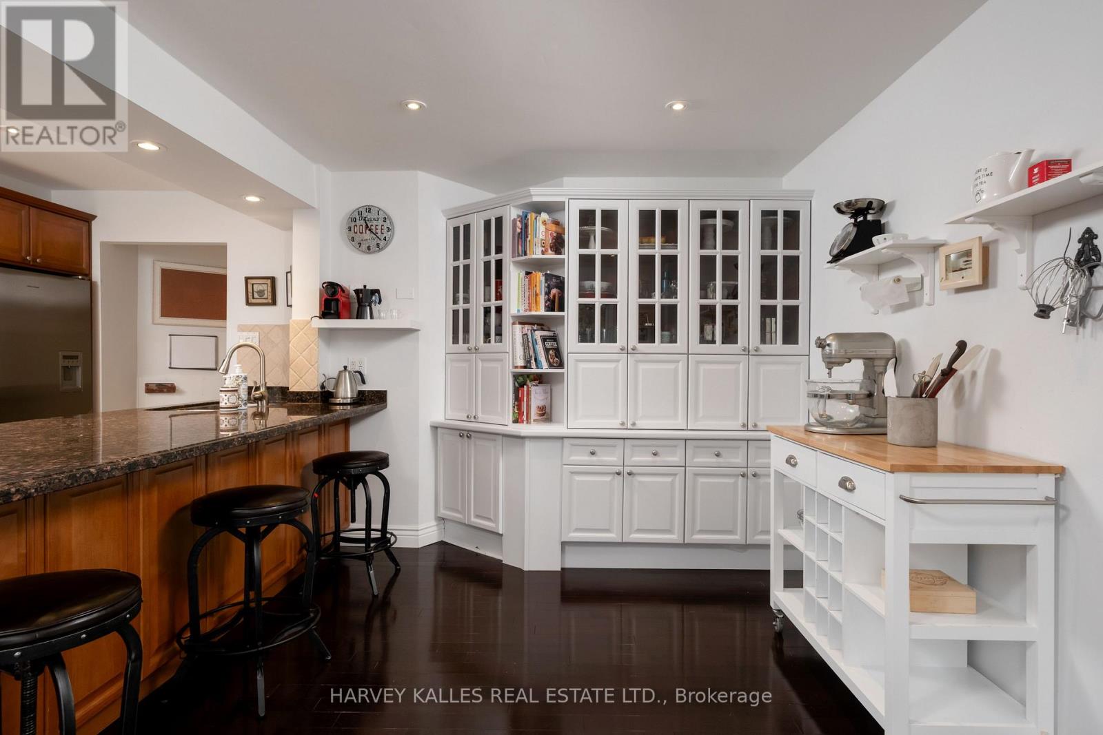 14 Beaumont Place, Vaughan, Ontario  L4J 4X2 - Photo 9 - N12574574