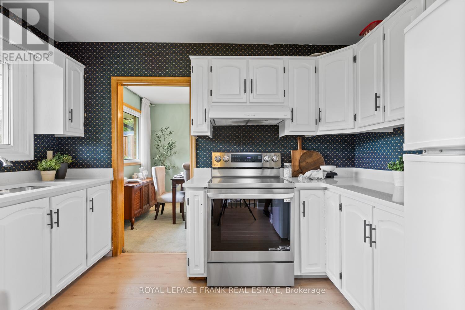 1026 Beaufort Avenue, Oshawa, Ontario  L1G 1G6 - Photo 13 - E12574682