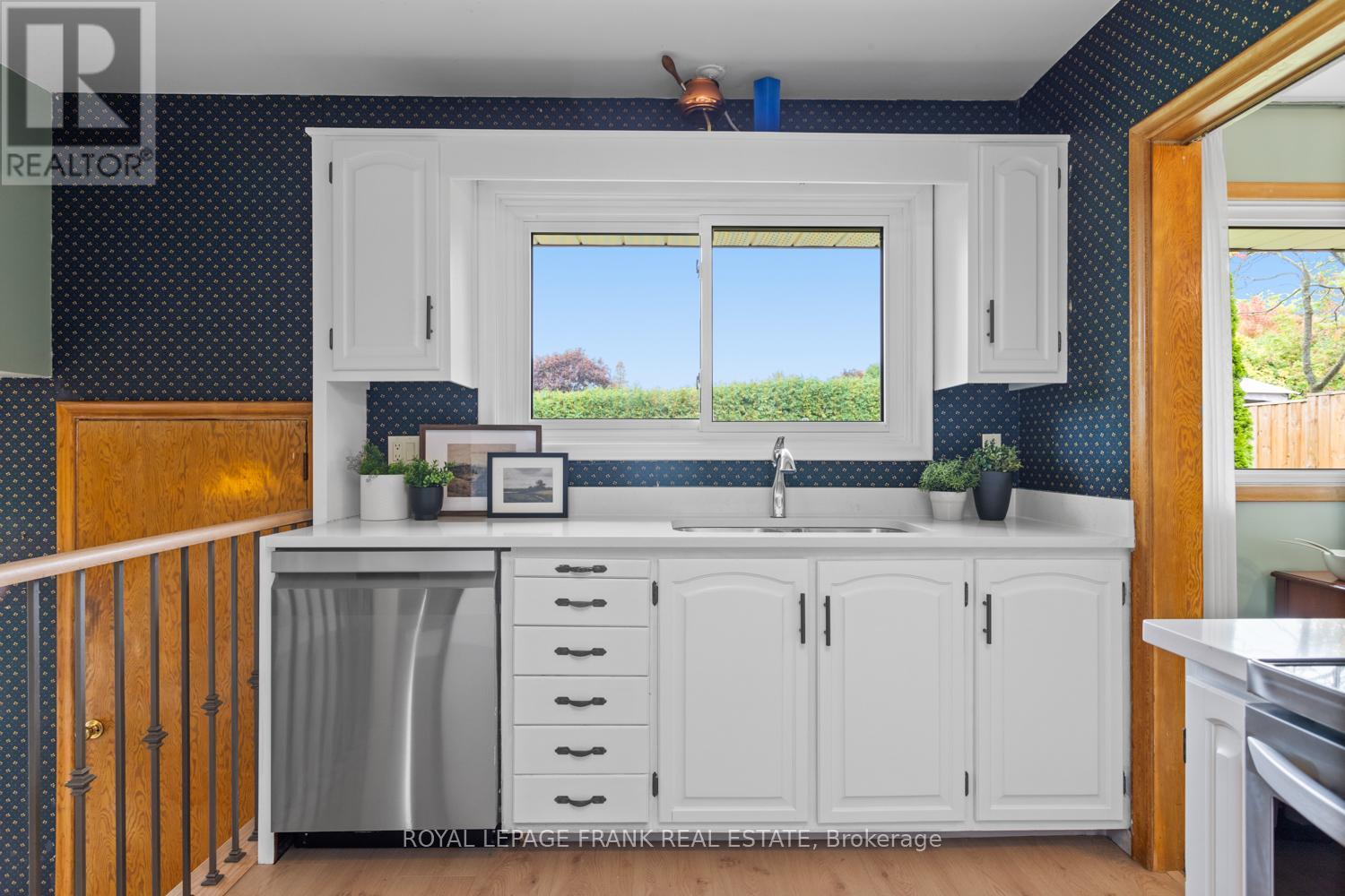 1026 Beaufort Avenue, Oshawa, Ontario  L1G 1G6 - Photo 14 - E12574682