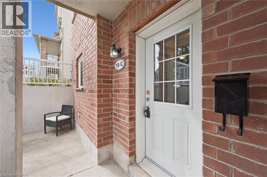 50 Howe Drive Unit# 19c, Kitchener, Ontario  N2E 0A3 - Photo 3 - 40773026
