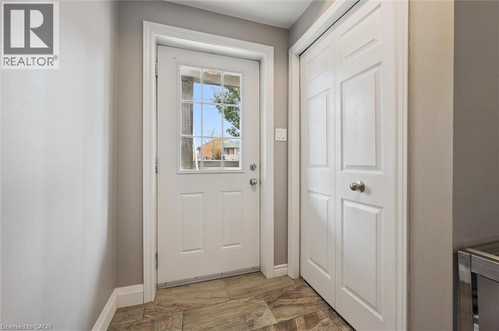 50 Howe Drive Unit# 19c, Kitchener, Ontario  N2E 0A3 - Photo 4 - 40773026