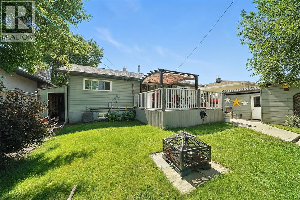 5822 59a Street, Red Deer, Alberta  T4N 2N5 - Photo 3 - A2246039