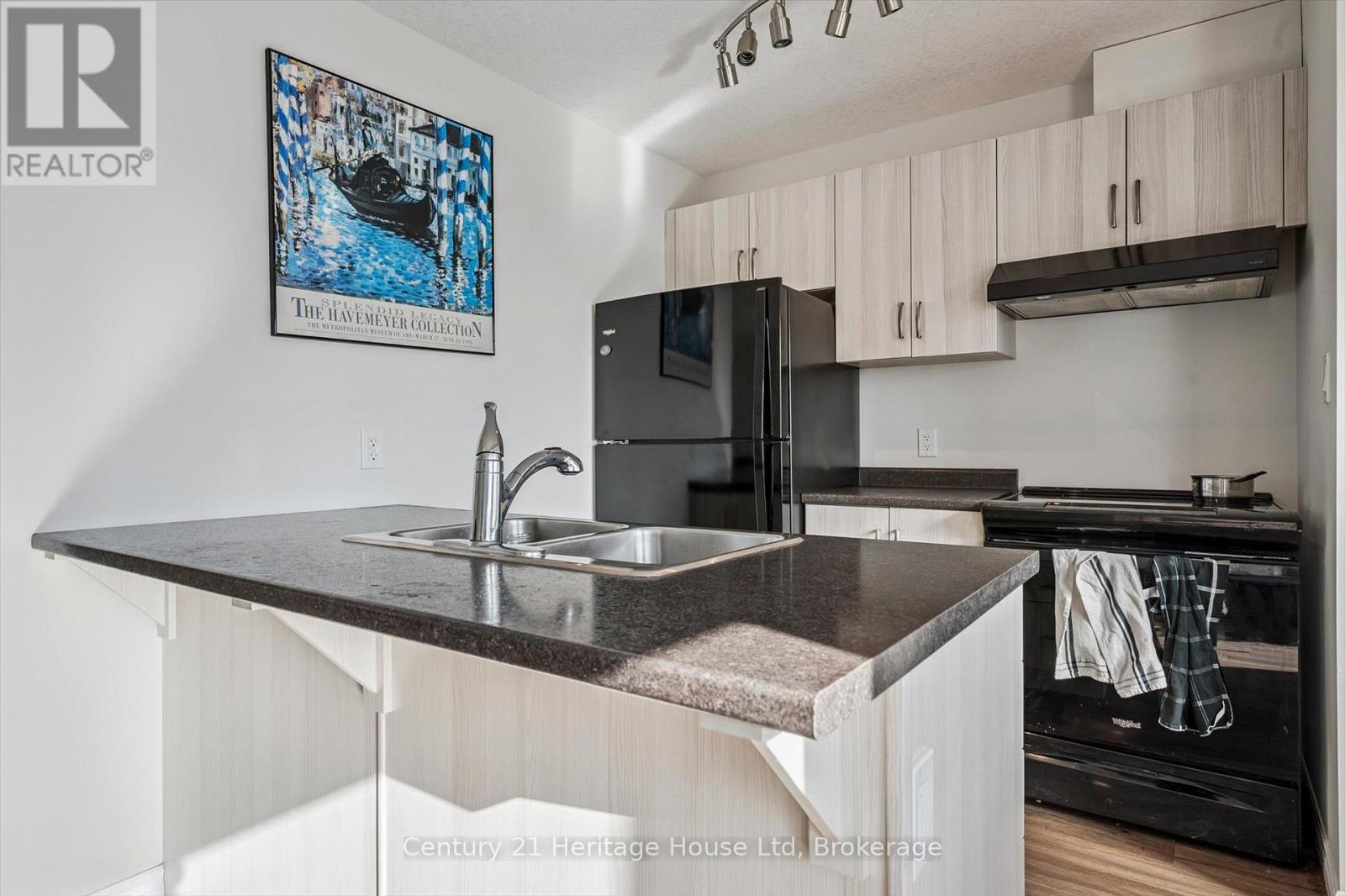 207 - 7 Cityview Drive S, Guelph, Ontario  N1E 0R1 - Photo 11 - X12574626