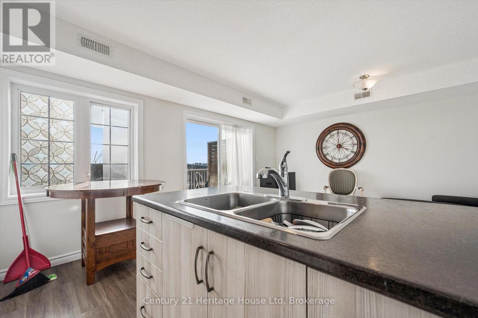 207 - 7 Cityview Drive S, Guelph, Ontario  N1E 0R1 - Photo 13 - X12574626