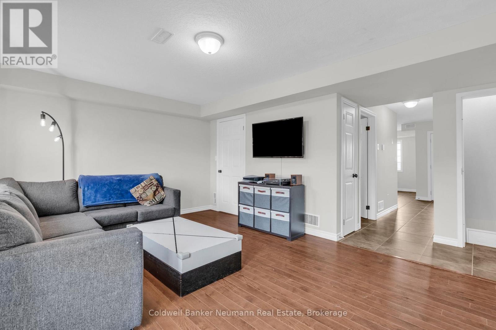 A - 644 Woodlawn Road E, Guelph, Ontario N1E 0K4 - Photo 3 - X12574634